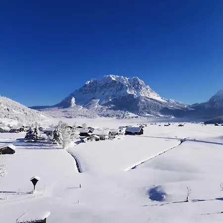 Jaegerhaeusl בית נופש *